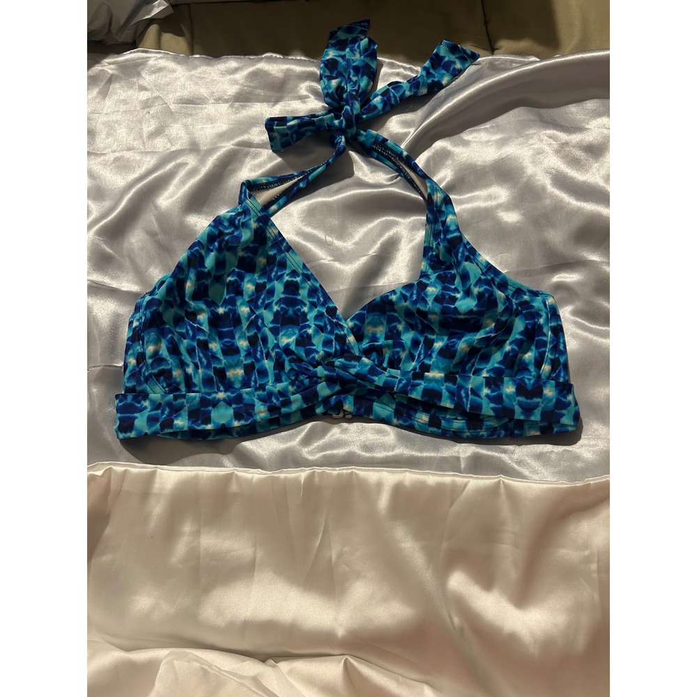 Athleta Blue Abstract Geometric Halter Bikini Top 34 D/DD Twist Front Swimwear